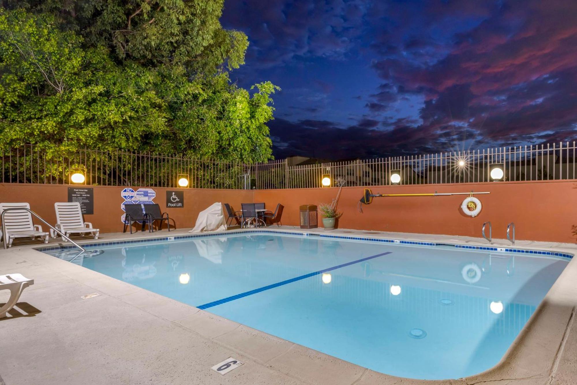Best Western Los Angeles Worldport Hotel Bagian luar foto